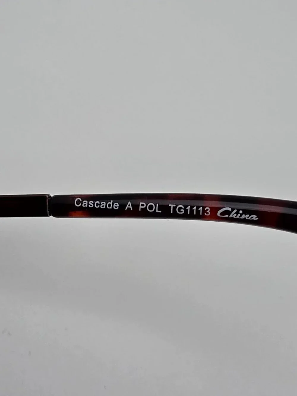 Field & Stream Cascade Tortoise Frame Polarized Brown Lens Sunglasses w/ Case